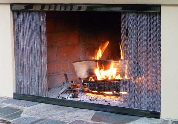 Занавесь из цепей для камина легко можно сделать своими руками Экран из цепей