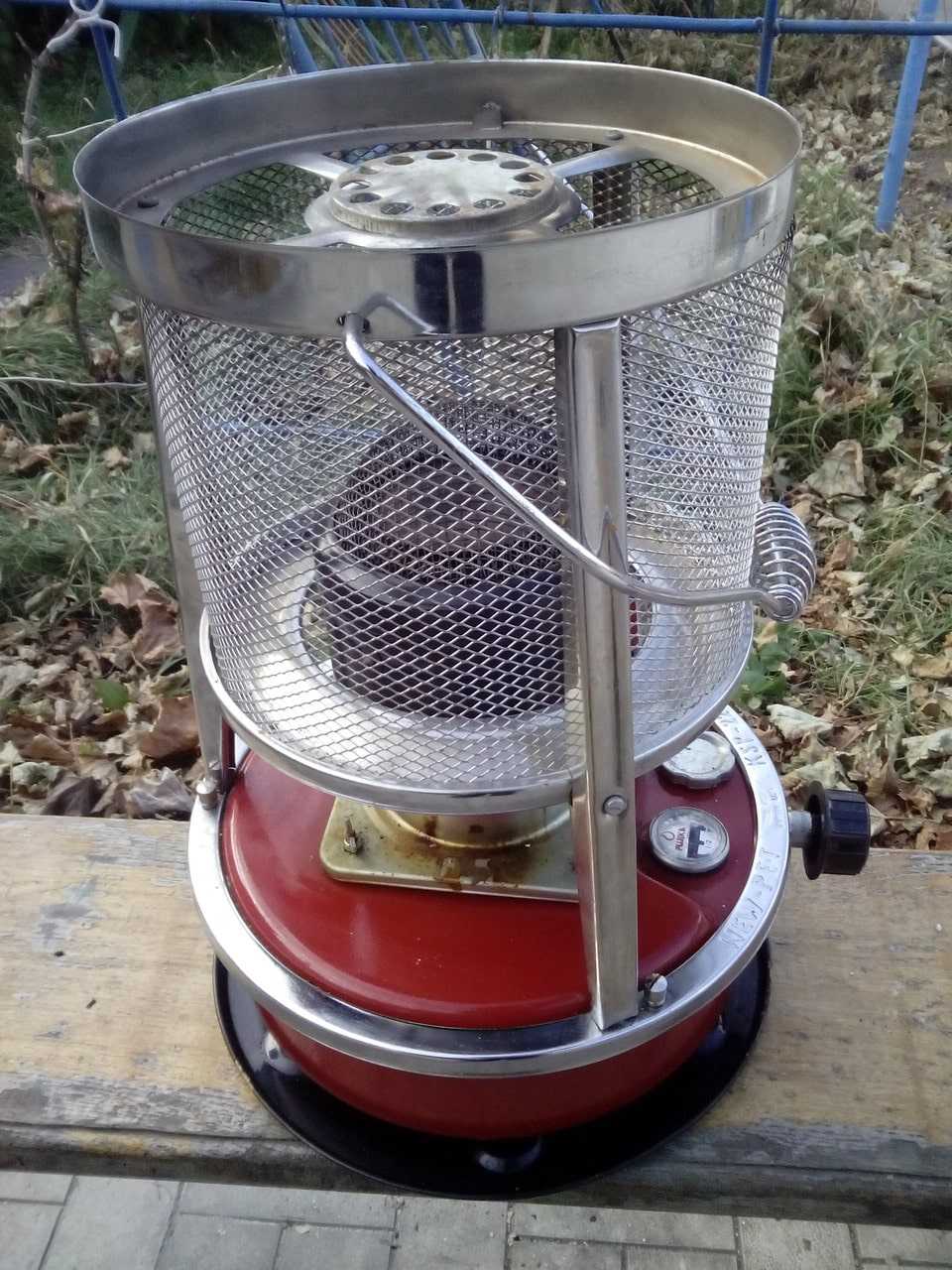 Керосиновый обогреватель эффективно эксплуатируется на открытом пространстве Керосиновый обогреватель