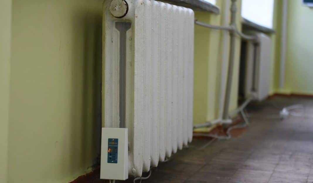 Нельзя чтобы температура ТЭНа для радиатора доходила до 70 градусов ТЭН для радиатора