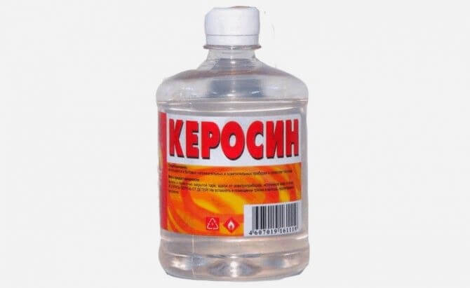 Как убрать след от наклейки с пластика в домашних условиях?