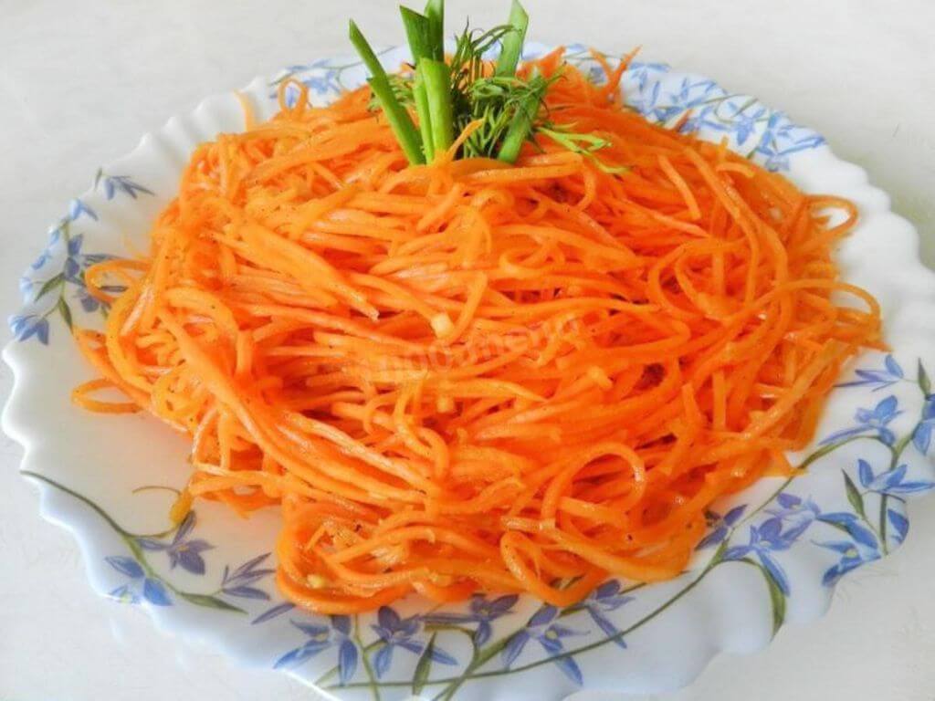 Накрыть стол на 300 рублей: шпаргалка для тех, кто хочет вкусно сэкономить