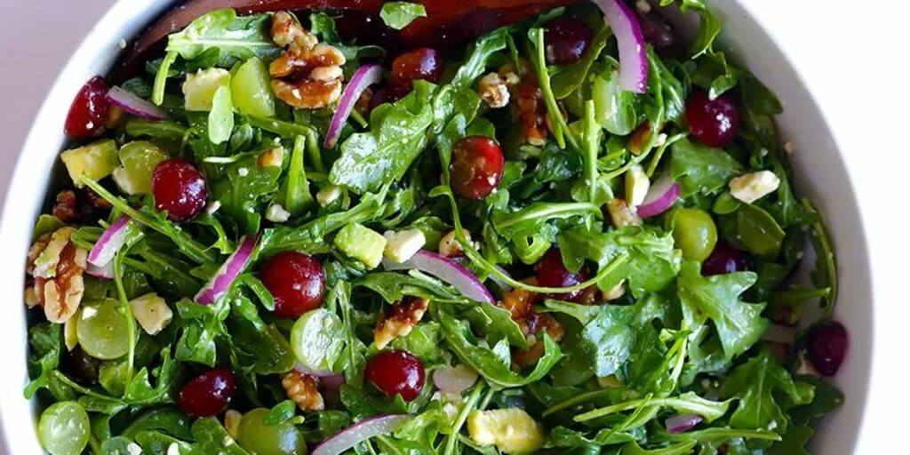 С чем сочетается авокадо в салатах: простые и вкусные рецепты с фото пошагово